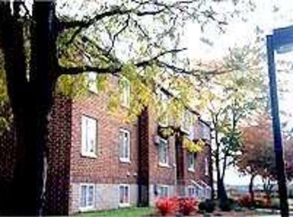 Oak Hill Village Apartments - Willoughby, OH