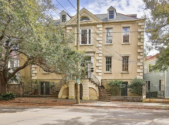 The Charlotte Street House Apartments - Charleston, SC