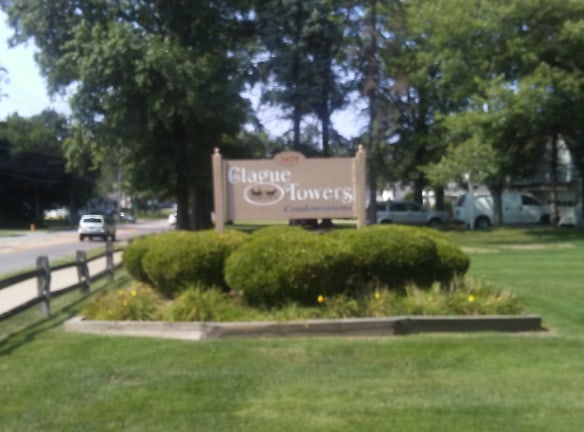 Clague Towers Apartments - North Olmsted, OH