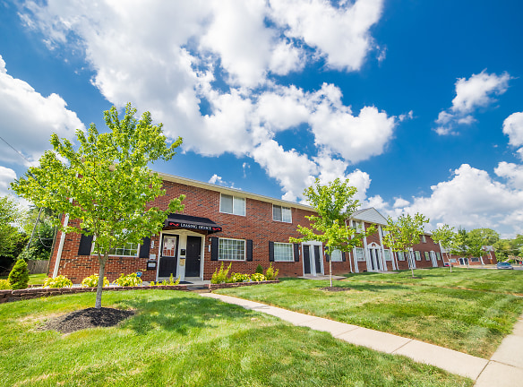 Shadeland Terrace Townhomes - Indianapolis, IN