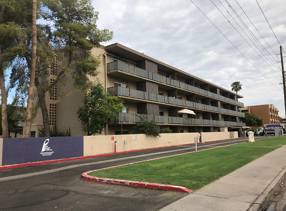 Pine Towers Apartments - Phoenix, AZ