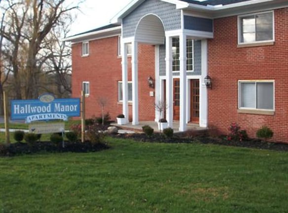Hallwood Manor Apartments - Mentor, OH