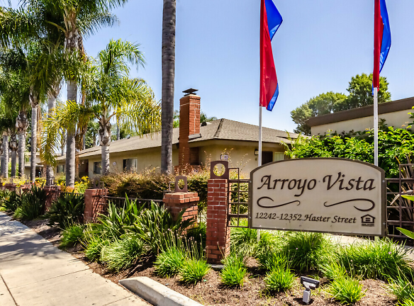 Arroyo Vista Apts - Garden Grove, CA