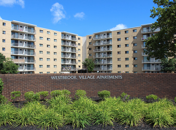 Westbrook Village Apartments - Brooklyn, OH