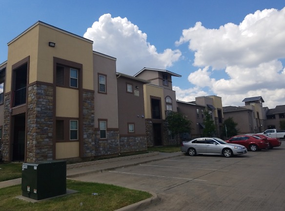 Buckeye Trail Commons Apartments - Dallas, TX