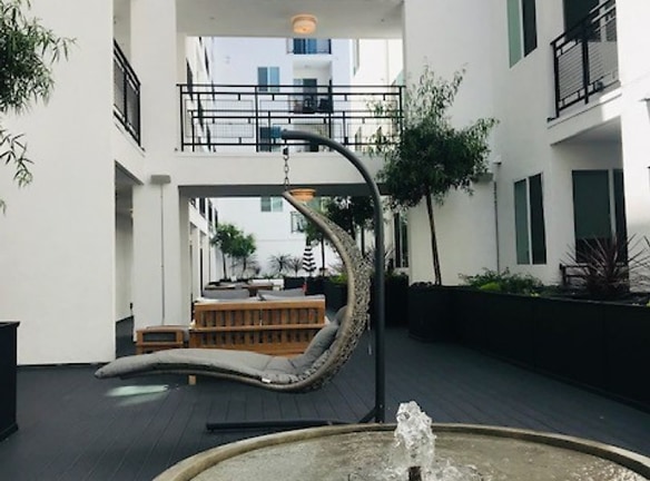 The Ivy At NOHO Apartments - North Hollywood, CA