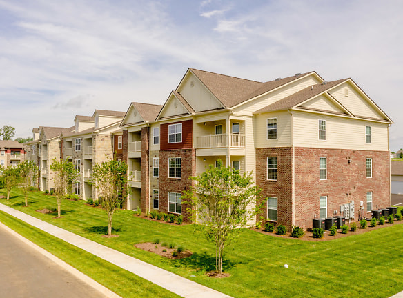 Revere At Spring Hill Apartments - Spring Hill, TN