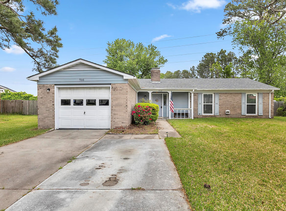 908 Winchester Rd - Jacksonville, NC