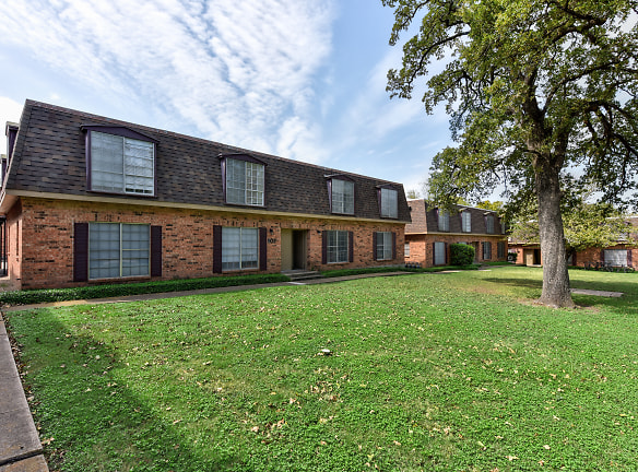 The Villas Of Cherry Hollow/Normandy Square Apartments - College Station, TX