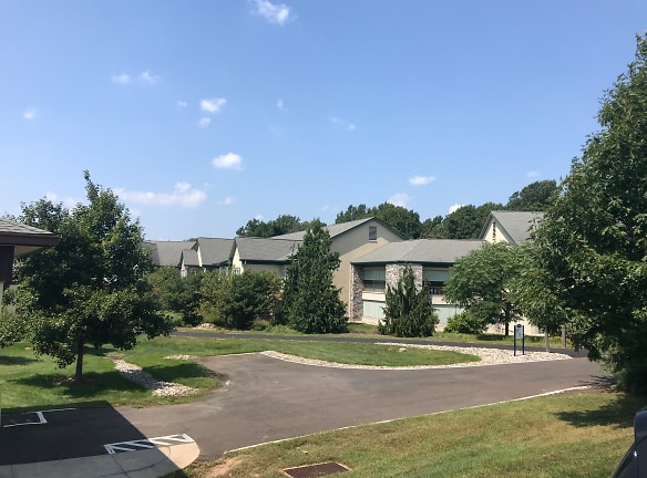 Pennswood Village Apartments - Newtown, PA