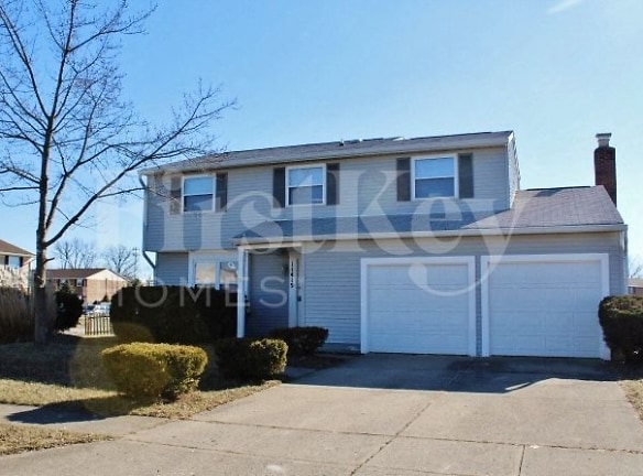 11415 Dunshire Dr - Indianapolis, IN