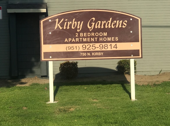 Kirby Gardens Apartments - Hemet, CA
