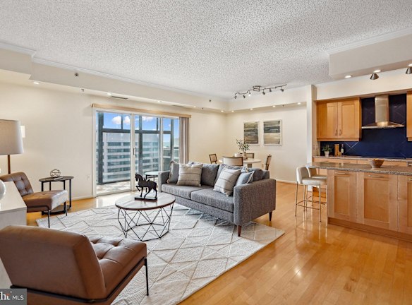 1211 S Eads St #1606 - Arlington, VA