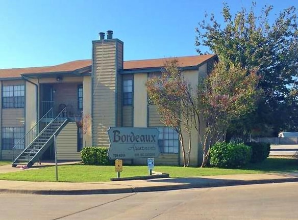 Bordeaux Apartments - Waco, TX