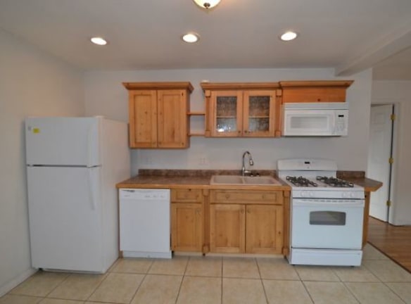 2456 N Clybourn Ave unit RA8 - Chicago, IL