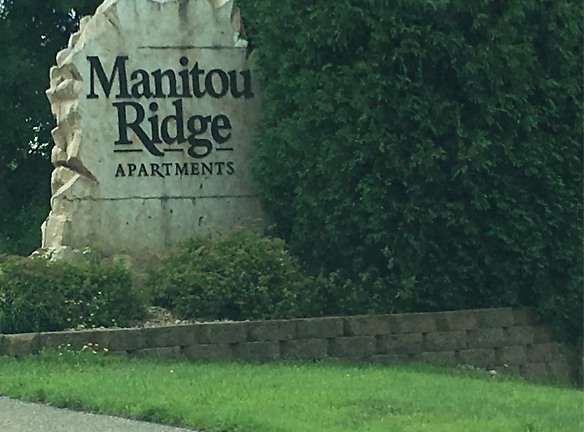 Manitou Ridge Apartments - Saint Paul, MN