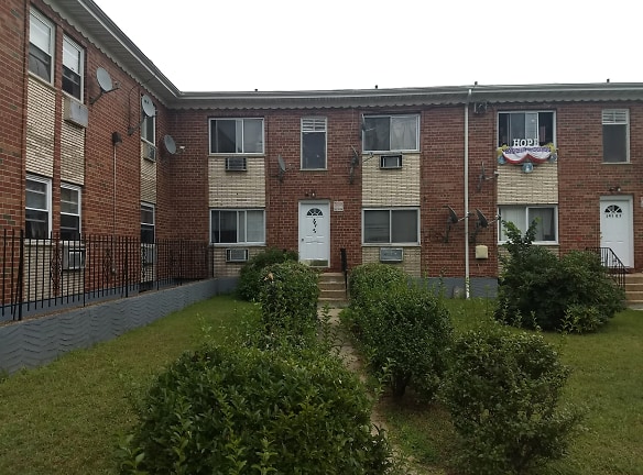 141-05 SPRINGFIELD BLVD Apartments - Jamaica, NY