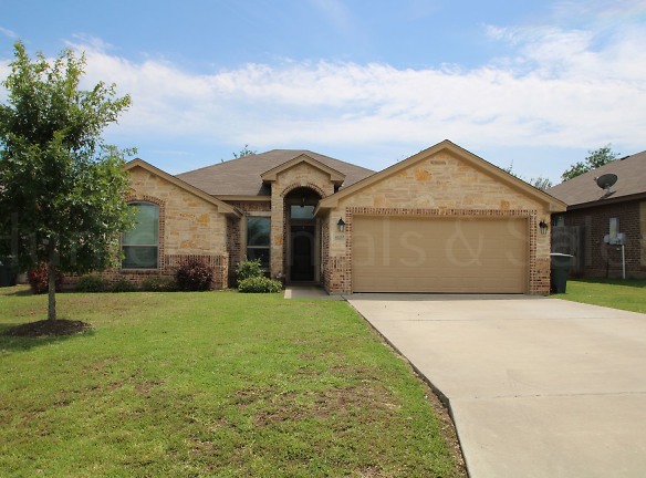 8105 Gristmill Ln - Temple, TX