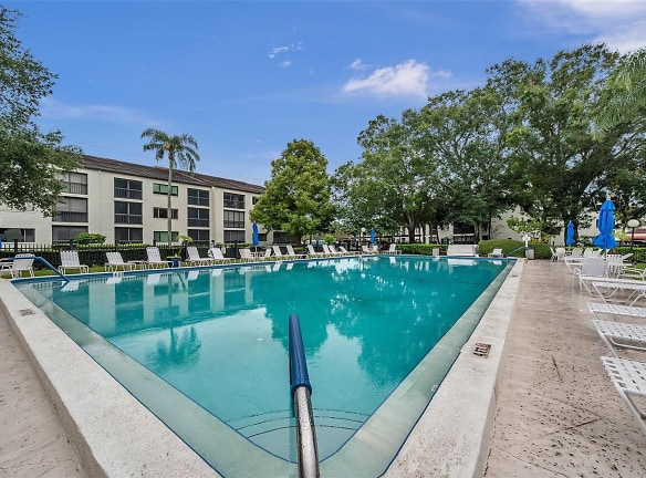 2585 Countryside Blvd #4106 - Clearwater, FL