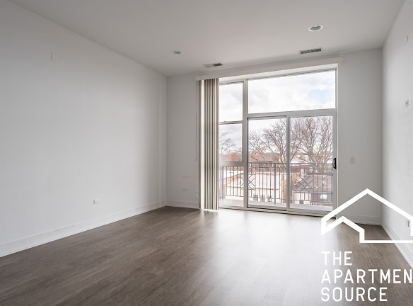 4730 N Kimball Ave unit 404 - Chicago, IL