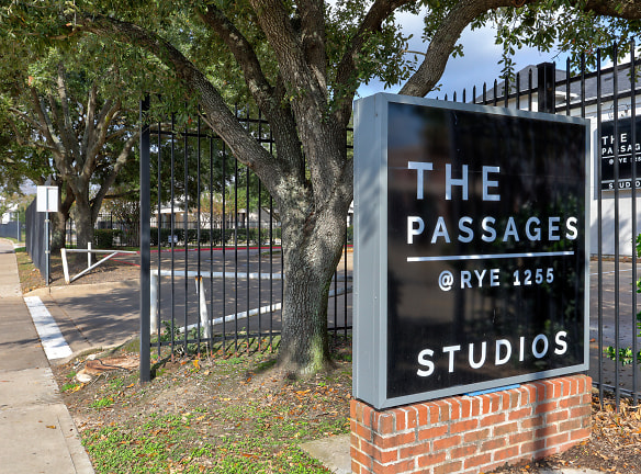 The Passages At Rye 1255 Apartments - Houston, TX