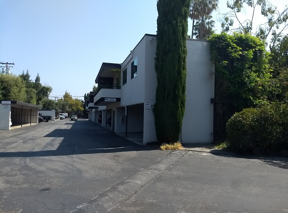 Midtown Court Apartments - Palo Alto, CA