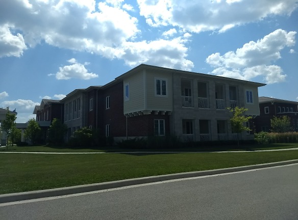 HARBORCHASE OF NAPERVILLE Apartments - Naperville, IL