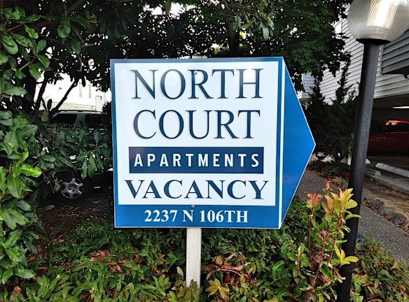 North Court Apartments 2237 N 106th St Seattle WA Apartments for