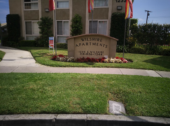 Wilshire Apartments - Santa Ana, CA