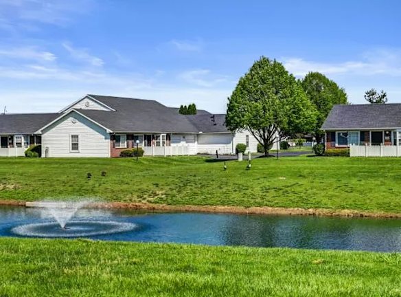 Waterford Harbour Apartments - Groveport, OH