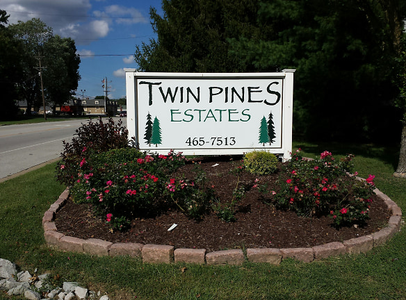 Twin Pine Estates Apartments - Alton, IL