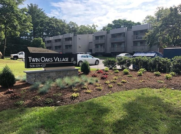Twin Oaks Village - Mansfield, MA