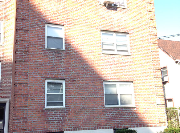 4218 201ST ST Apartments - Bayside, NY