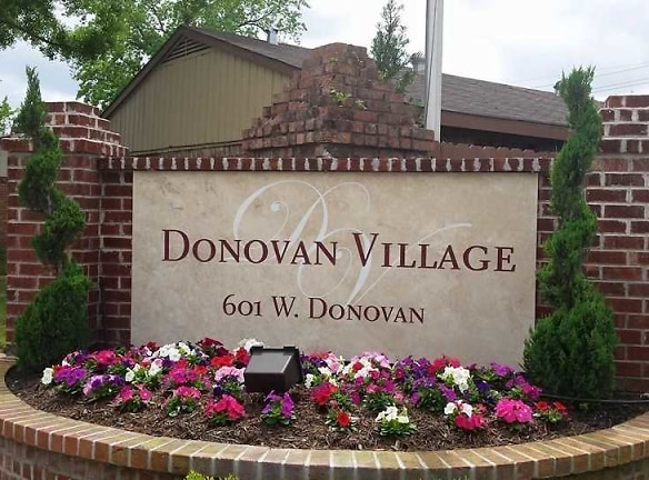 Donovan Village Apartments - Houston, TX