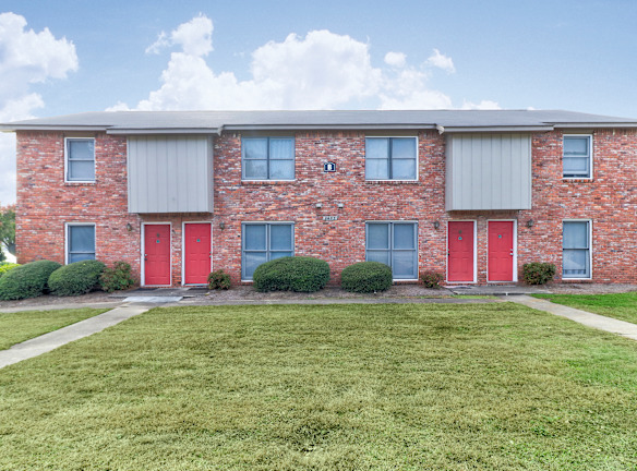 North Creek Apartments - Phenix City, AL