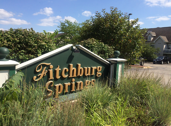 Fitchburg Springs Apartments - Fitchburg, WI