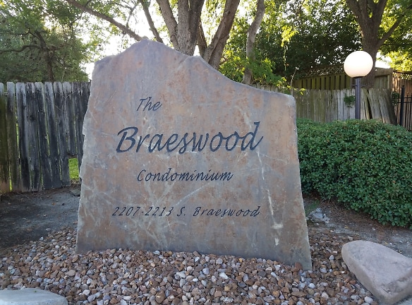 The Braeswood Condominium Apartments - Houston, TX