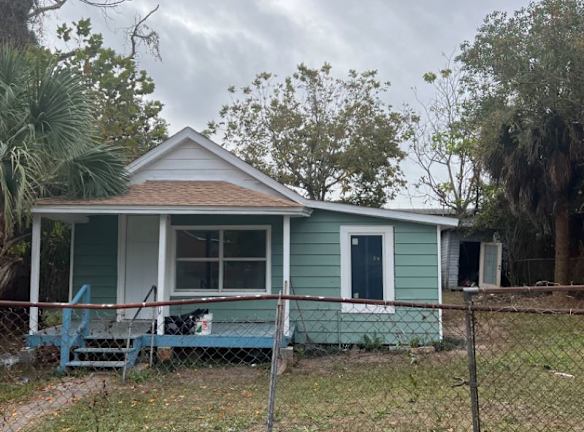 2515 W Mallory St - Pensacola, FL