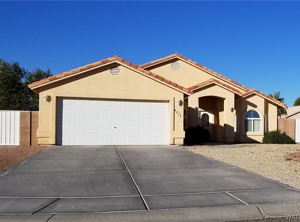 4775 Tracy Ln - Fort Mohave, AZ