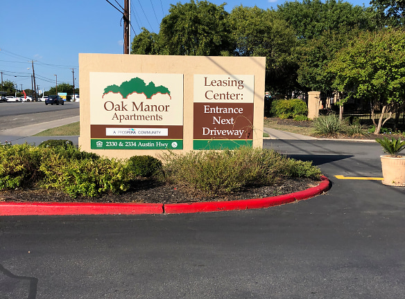 Oak Village Apartments - San Antonio, TX