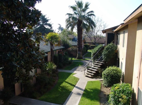 Cameron Park Apartments - Fresno, CA