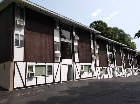 Genesee West Apartments - Auburn, NY