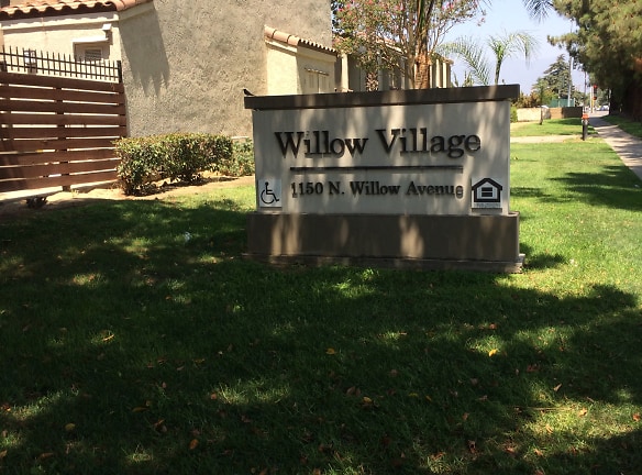 Willow Village Apartments - Rialto, CA