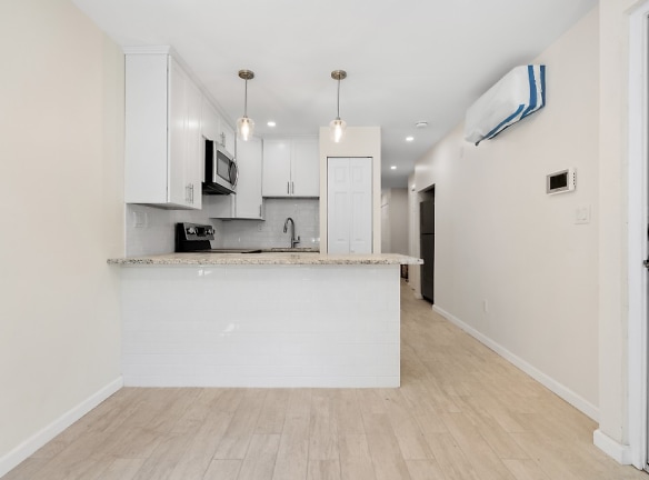 124 West End Ave unit 1 - Brooklyn, NY