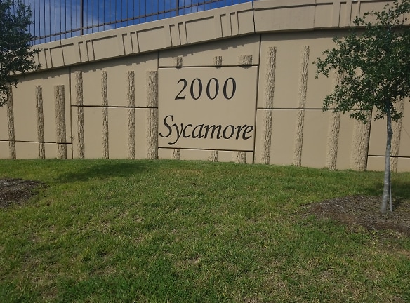 2000 Sycamore At Millenium Square Apartments - Huntsville, TX