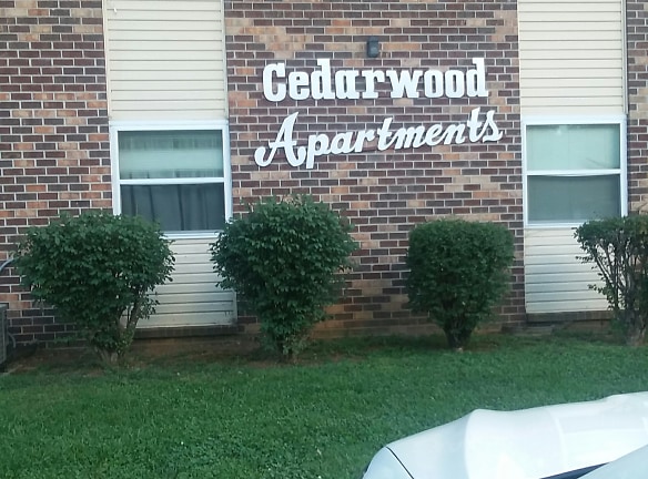 Cedarwood Apartments - Lebanon, TN