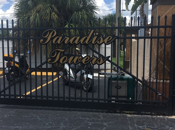 Paradise Towers Apartments - Seminole, FL