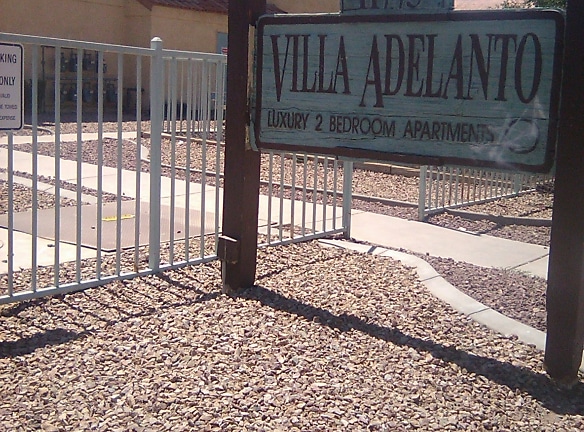 Villa Park Apartments - Adelanto, CA