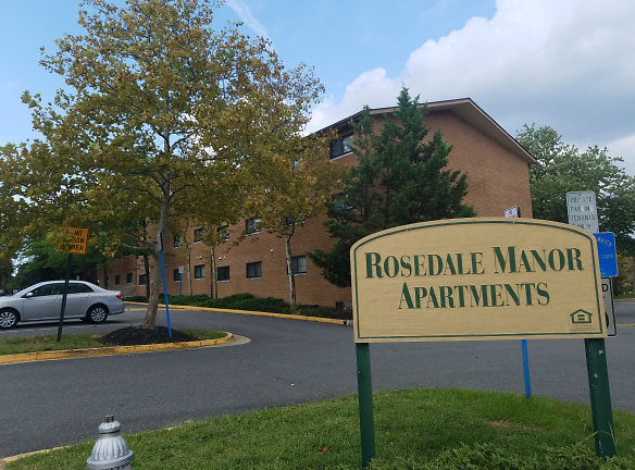 Rosedale Manor Apartments - Falls Church, VA