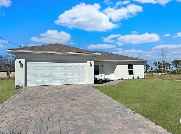 3929 NW 42nd Ln - Cape Coral, FL
